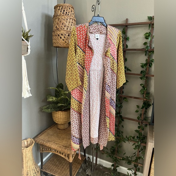 CAbi Poet Jacket #5664 Pockets belt Tie boho Mixed Media Patchwork Robe - Picture 6 of 10